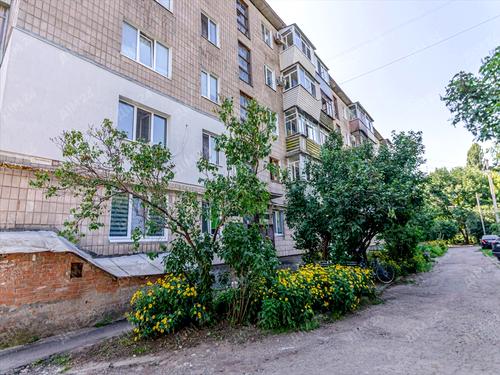 квартира за адресою Тролейбусна вул., 10
