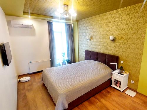 квартира за адресою Регенераторна вул., 4 к1