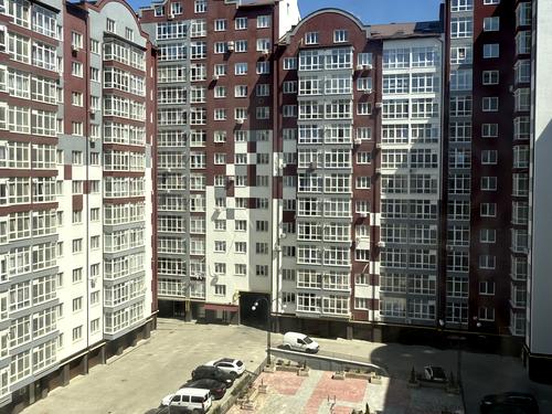 квартира за адресою Височана вул., 18
