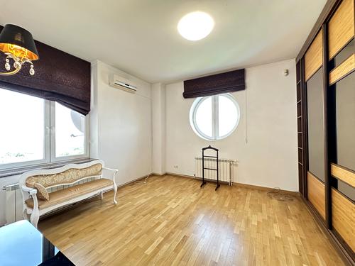 квартира по адресу Кловский спуск, 5