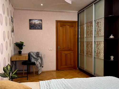 квартира за адресою Леся Курбаса просп., 3-Б