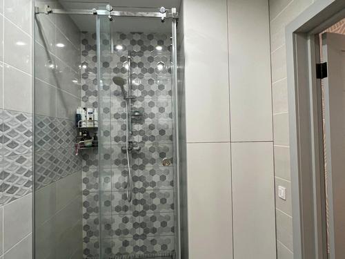 квартира за адресою Зарічна вул., 6