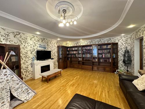 квартира по адресу Педагогическая ул., 27