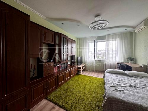 квартира по адресу Героев Днепра ул., 7