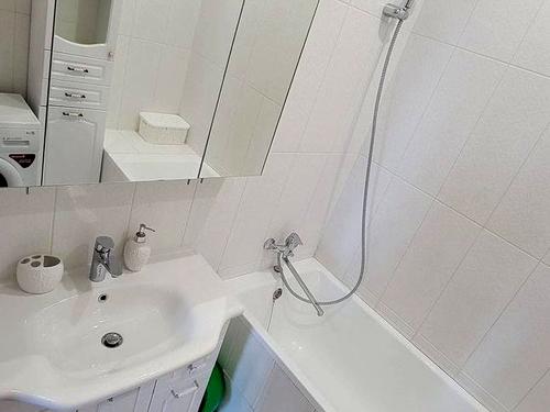 квартира за адресою Генуезька вул., 24д к.1-3