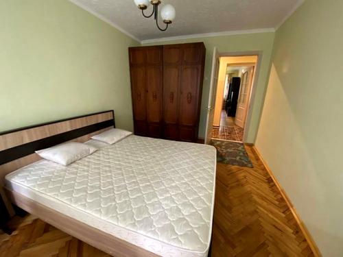 квартира за адресою Академіка Андрія Сахарова вул., 60