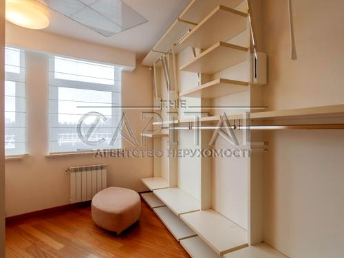квартира за адресою Шота Руставелі вул., 44