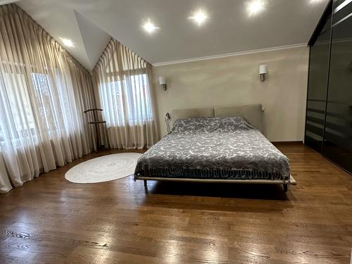 будинок за адресою Центральна вул., 72