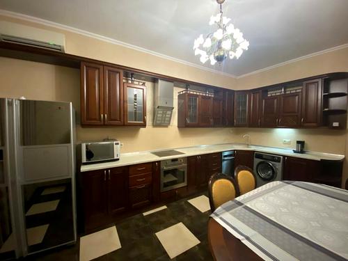 квартира за адресою Старонаводницька вул., 6-Б