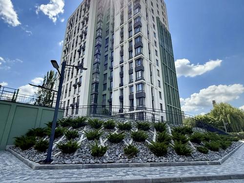квартира за адресою Космічна вул., 5