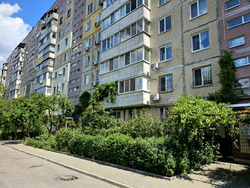квартира за адресою Калинова вул., 64