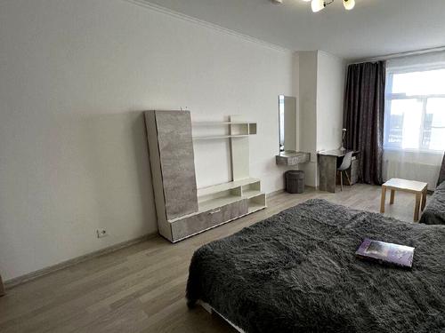 квартира за адресою Космонавтів вул., 38а