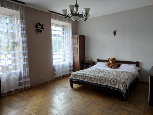 квартира за адресою Жовківська вул. (Декабристів), 17