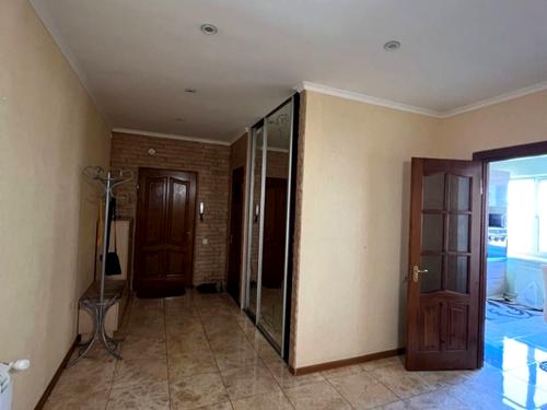 квартира по адресу Червоной Калины просп., 2