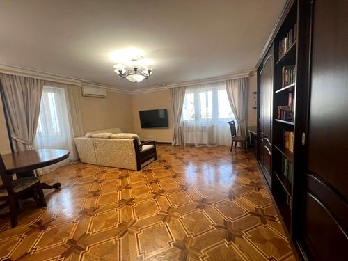 квартира по адресу Петра Григоренко просп., 23