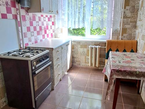 квартира за адресою Соборності вул. (Косіора), 49