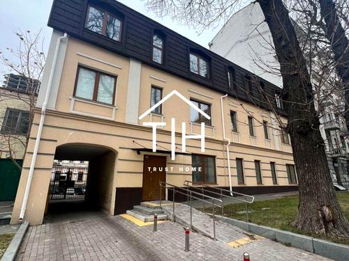 комерційна за адресою Івана Франка вул., 26
