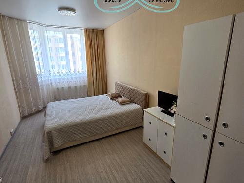 квартира за адресою Братська вул., 12