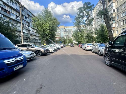 квартира за адресою Космонавта Поповича вул. (Космонавта Волкова), 12-А