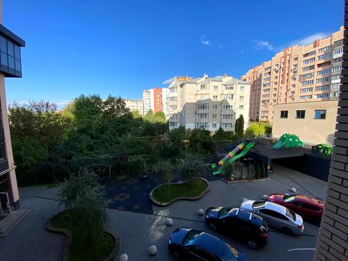 квартира по адресу Степана Бандери ул., 15