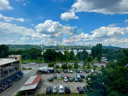квартира за адресою Дніпровська набережна вул., 5-А