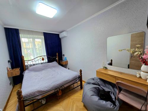 квартира за адресою Київ, Зодчих вул., 70