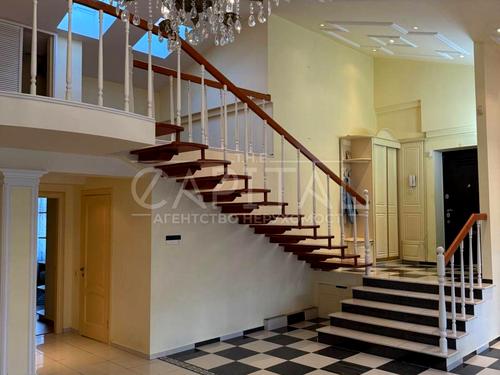 квартира за адресою Панаса Мирного вул., 8