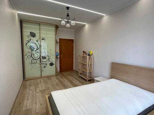 квартира по адресу Черкасская ул., 4