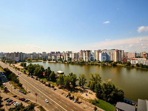 квартира за адресою Ревуцького вул., 5