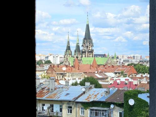 коммерческая по адресу Антоновича ул. (Сталинградской битвы), 31