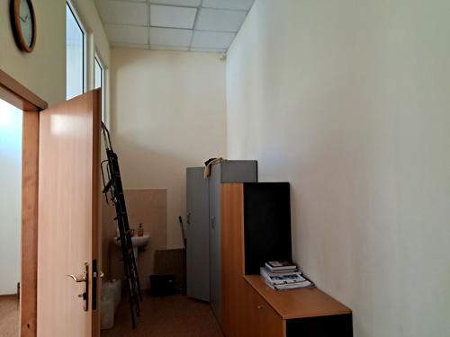 комерційна за адресою Лесі Українки бульв., 21-А