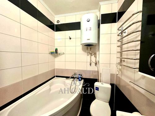квартира за адресою Лазурна вул., 5 к10