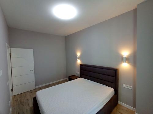 квартира за адресою Зоряний бульв., 1м