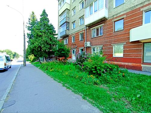 комерційна за адресою Кам'янецька вул., 101
