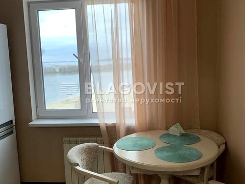 квартира за адресою Соснова вул., 10
