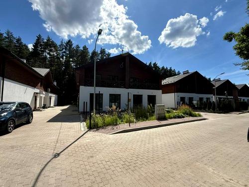 дом по адресу пгт. Брюховичи, Сергія Невеличука, 86А
