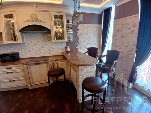 квартира за адресою Регенераторна вул., 4 к17