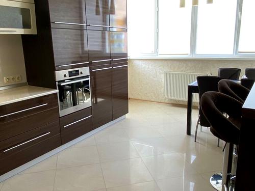 квартира за адресою Академіка Сахарова вул., 36