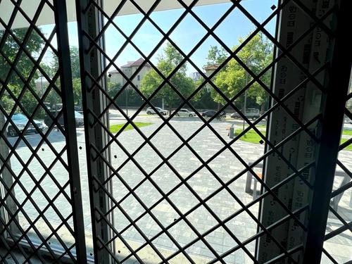 комерційна за адресою Євгена Коновальця вул. (), 103