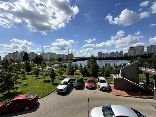 квартира по адресу Ревуцкого ул., 40-В