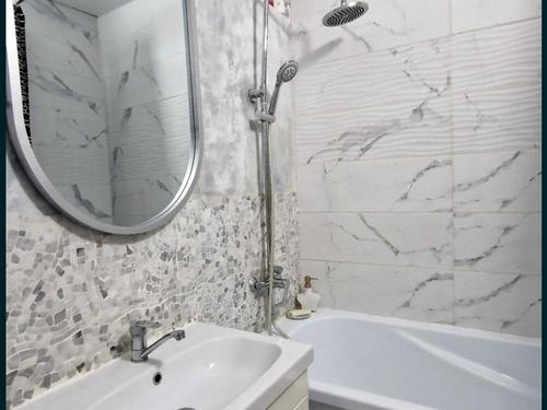 квартира за адресою Співдружності вул., 1