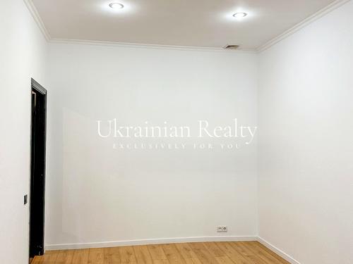 комерційна за адресою Михайла Грушевського вул., 34/1