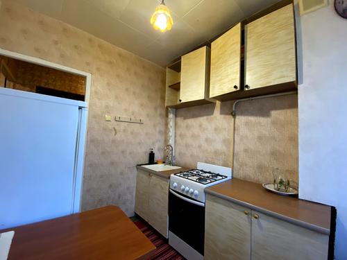 квартира за адресою Високовольтна вул., 10