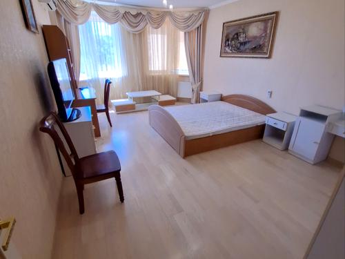 квартира за адресою Євгена Чикаленка вул., 59к
