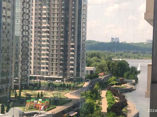 квартира за адресою Дніпровська набережна вул., 14