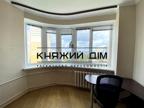 квартира за адресою Науки просп., 62-А