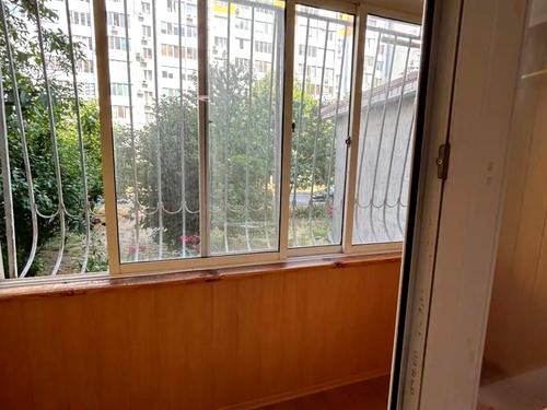 квартира за адресою Тополина вул., 18