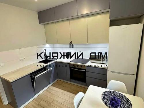 квартира по адресу Ревуцкого ул., 40-Б