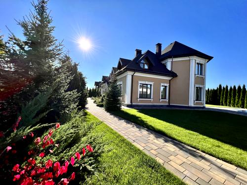 будинок за адресою Андріївська вул., 10