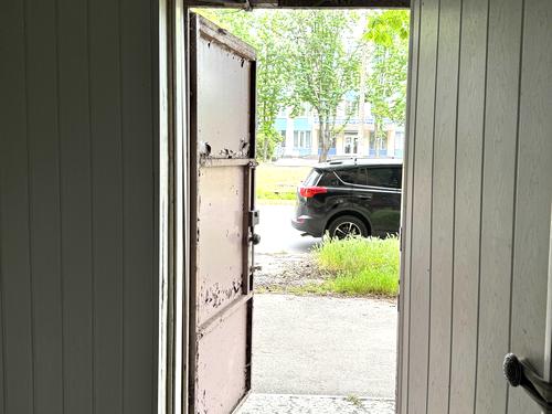 комерційна за адресою Криворіжсталі вул. (Орджонікідзе), 36